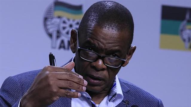 Step-aside deadline looming for #Magashule | News Article