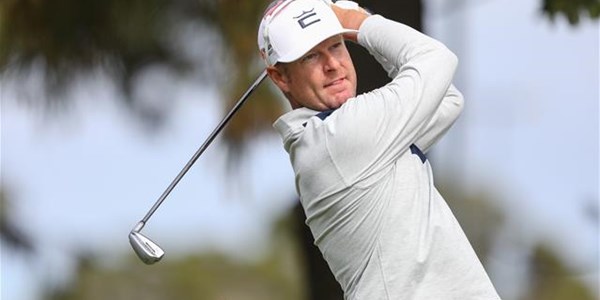 Blaauw leads on blustery opening day at Royal Cape | News Article