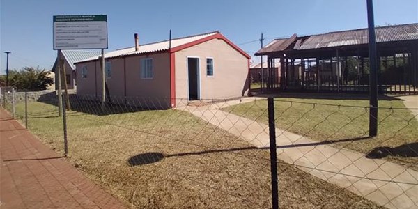 Minister at Madikizela-Mandela's Brandfort house | News Article