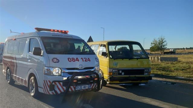 13 Children injured in taxi crash | News Article