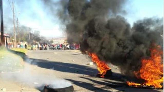Protesting Harrismith residents call for Ramaphosa | News Article