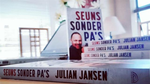 BoekHoek: Julian Jansen se "Seuns sonder pa's" | News Article