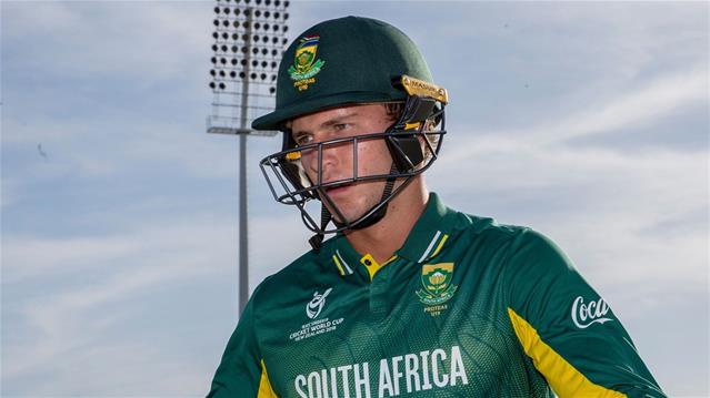 Van Tonder dominates Knights awards | News Article