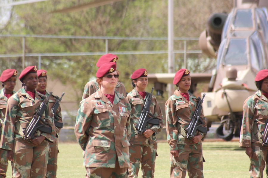 Current South African Army Uniform Beauty Brains Brawn Gorgeous Army Women Share Photos In 7851