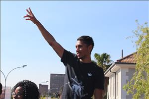 Wayde van Niekerk's Parade through Bloemfontein