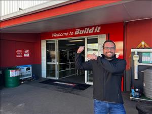 Vermeulen's Build it Kimberley Pop-up Radio 14-15 April 2023